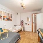 Cozy Nest Free Parking - By Hosty شقة كراكوفيا