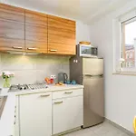 Cozy Nest Free Parking - By Hosty شقة كراكوفيا