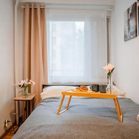 Cozy Nest Free Parking - By Hosty Апартаменты *